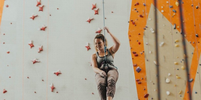 date night ideas - indoor rock climbing